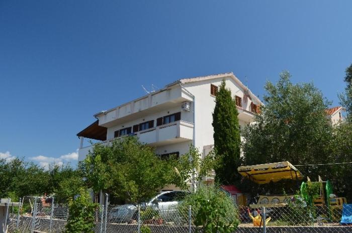 Apartments Josip ลุน ภายนอก รูปภาพ